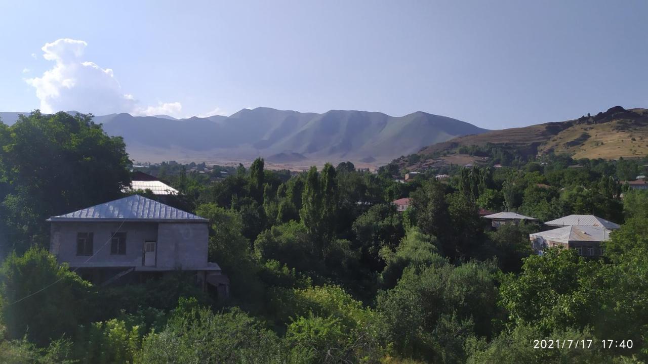 Verishen Guest House B&B Goris Exterior foto
