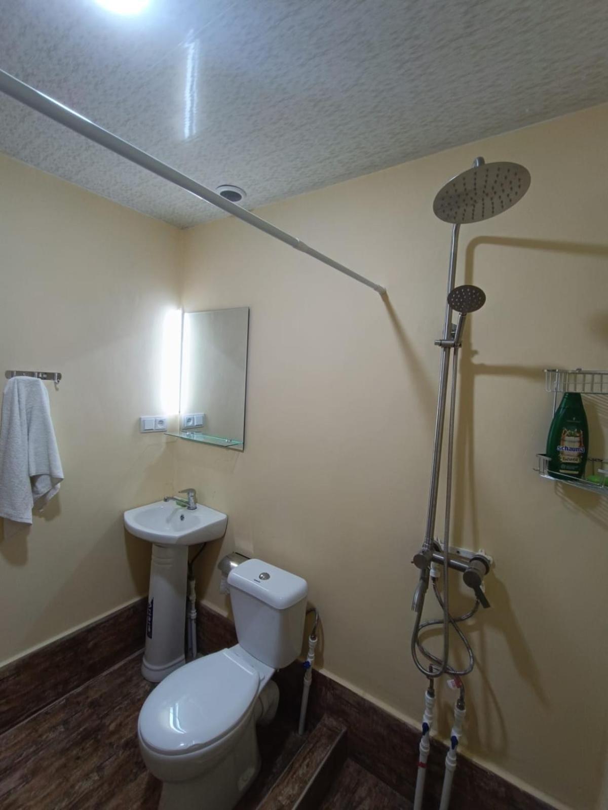 Verishen Guest House B&B Goris Exterior foto