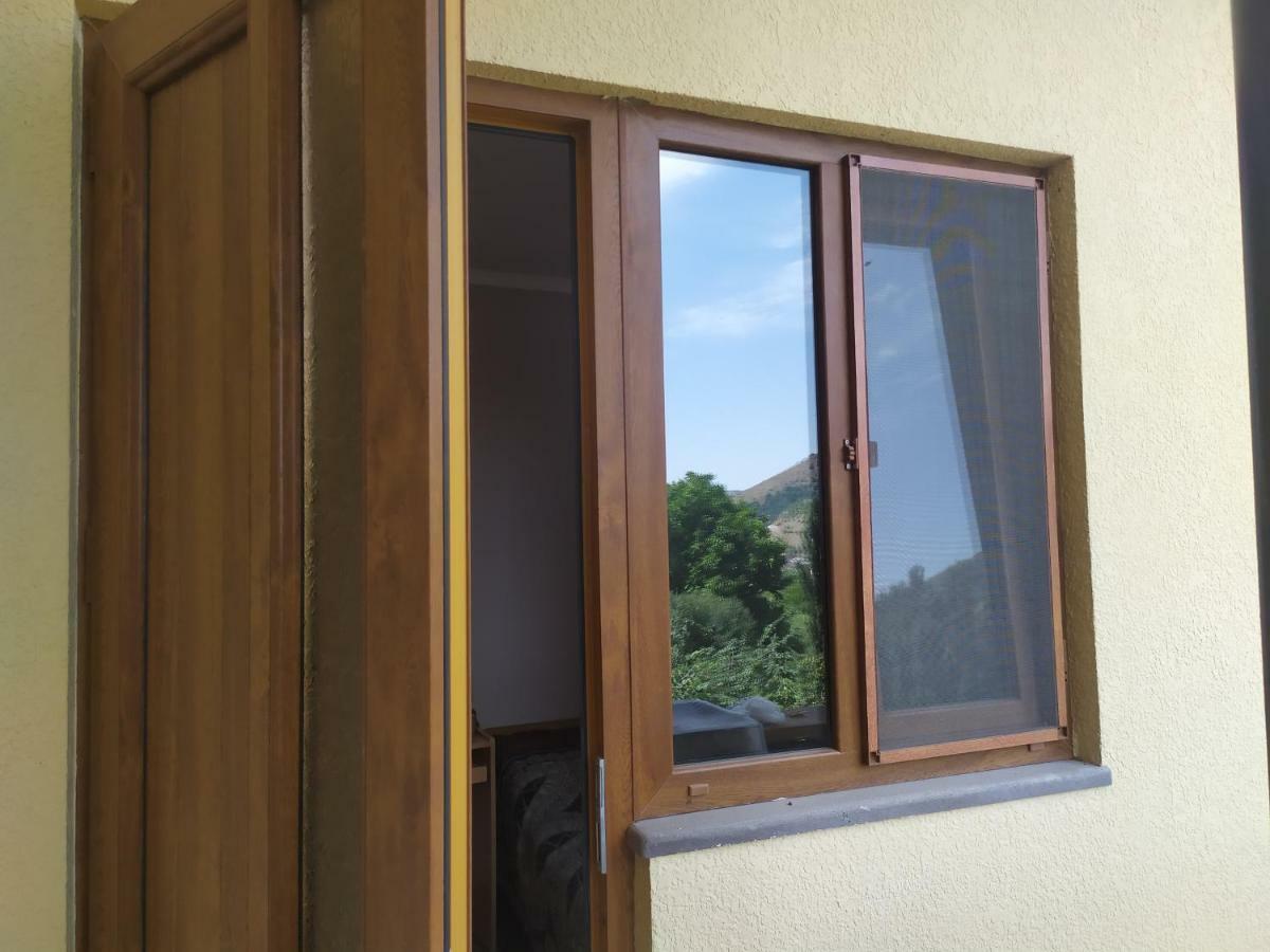 Verishen Guest House B&B Goris Exterior foto